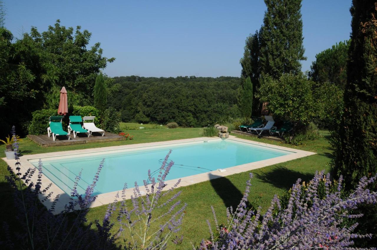 Bed and Breakfast Les Tamaris Castelnau-sur-Gupie Экстерьер фото