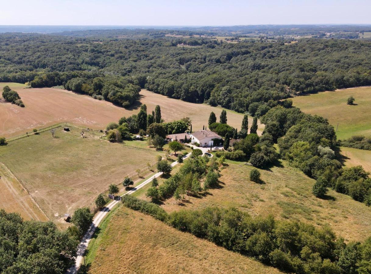 Bed and Breakfast Les Tamaris Castelnau-sur-Gupie Экстерьер фото