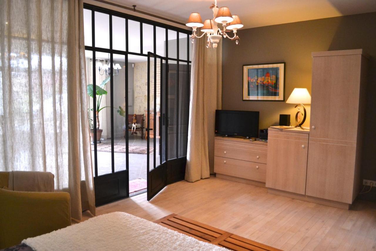 Bed and Breakfast Les Tamaris Castelnau-sur-Gupie Экстерьер фото